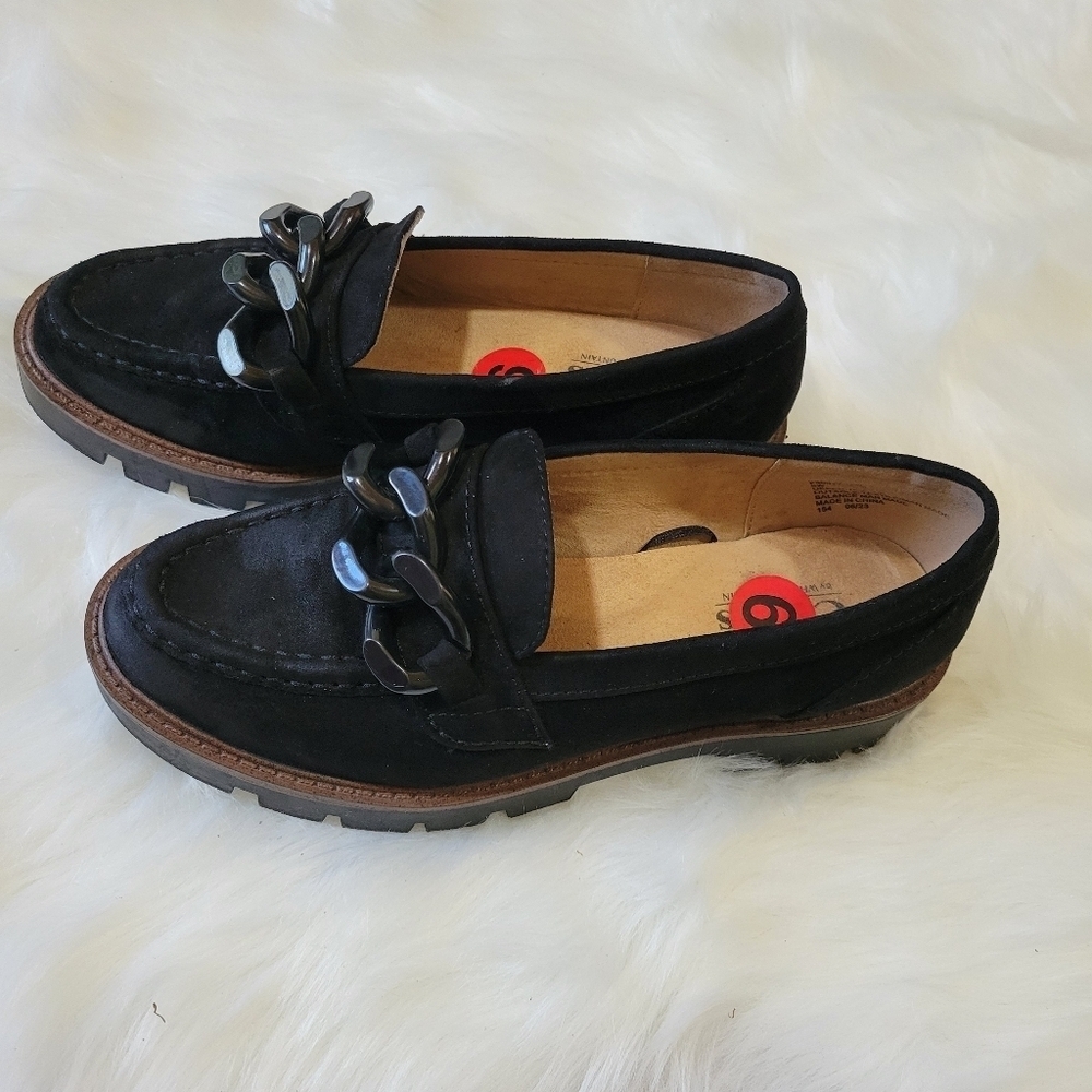 Cliffs by White Mountain Black Chain Loafers - Picture 3 of 8